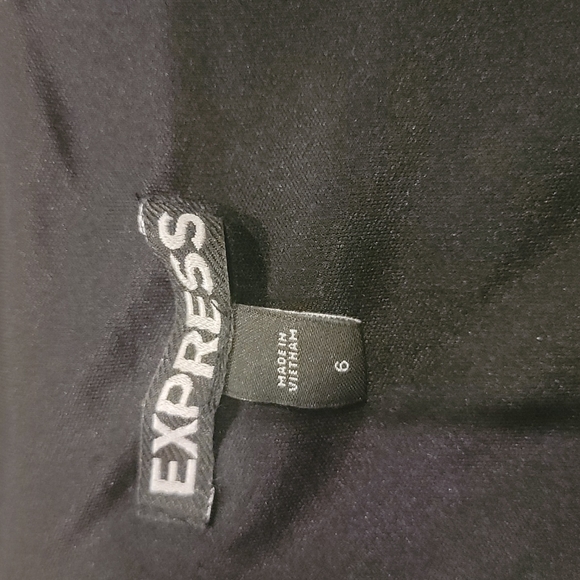 Express size 6 asymmetrical mini skirt with gold buttons like new...never worn - Picture 4 of 5